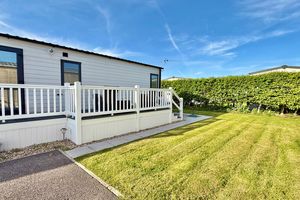 Garden to Side- click for photo gallery
